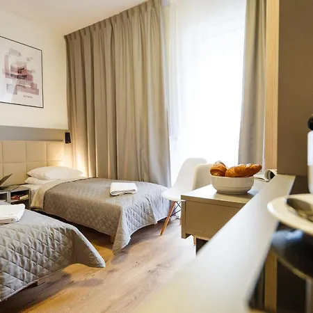 Aparthotel Wolska 4*