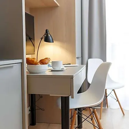 Wolska شقة فندقية 4*
