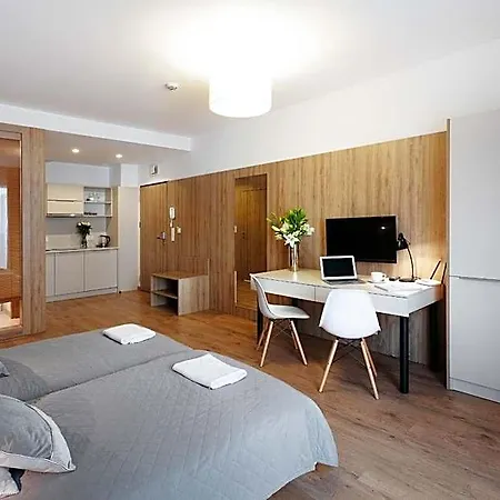 Wolska Aparthotel 4*