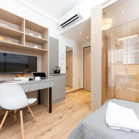 Wolska Aparthotel 3*