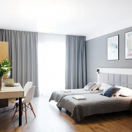 Aparthotel Wolska 3*